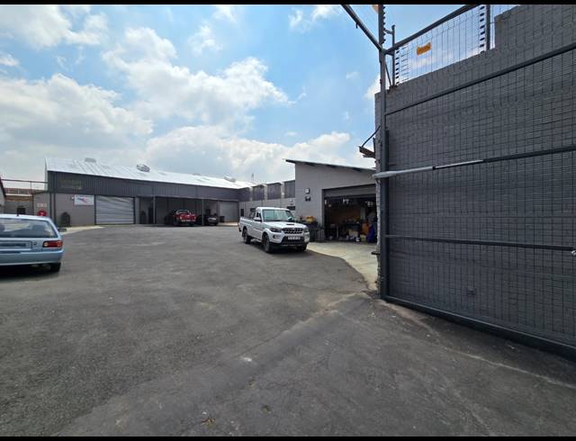 143M² WAREHOUSE TO LET IN BENROSE